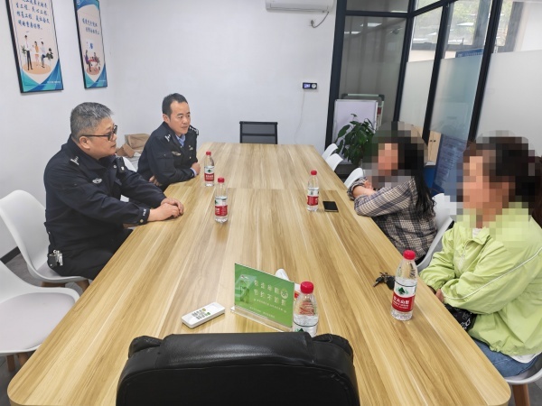 冯智海参与邻里矛盾调解工作